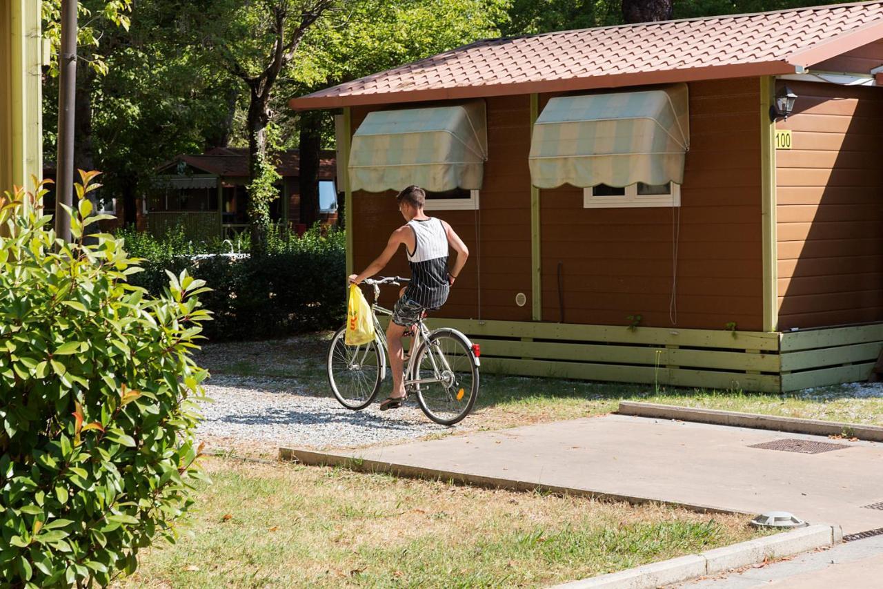 Camping Versilia Mare Hotell Lido di Camaiore Eksteriør bilde