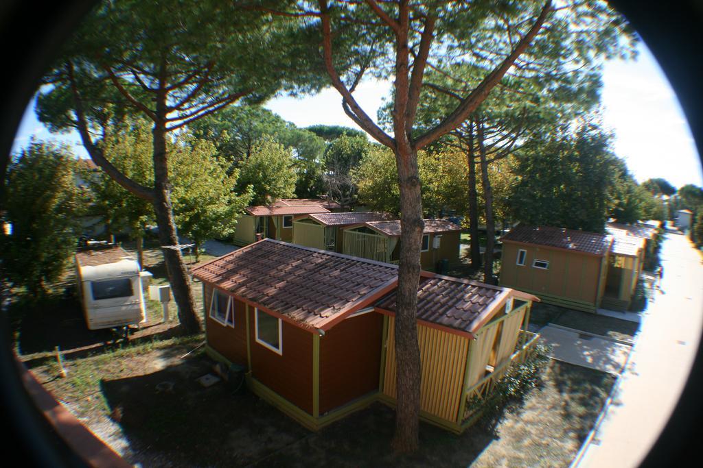 Camping Versilia Mare Hotell Lido di Camaiore Eksteriør bilde