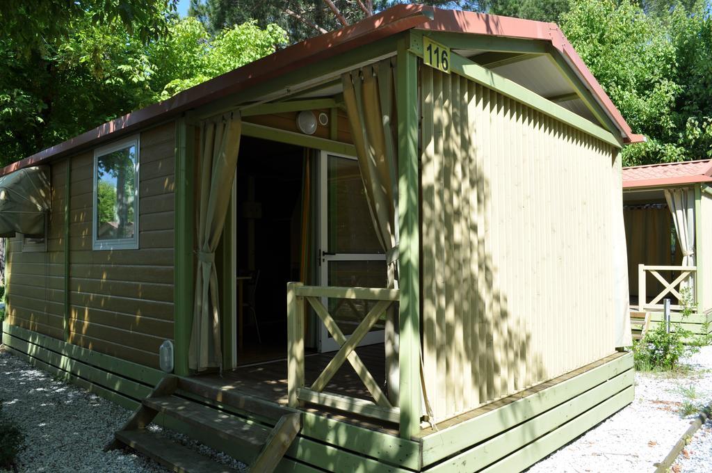Camping Versilia Mare Hotell Lido di Camaiore Eksteriør bilde
