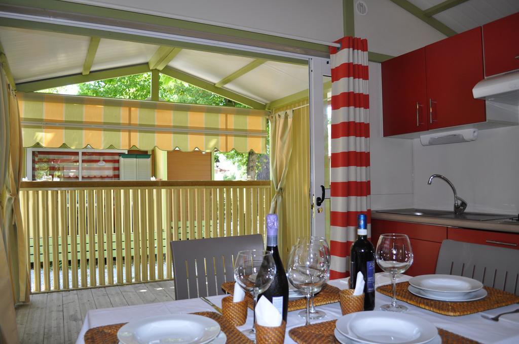 Camping Versilia Mare Hotell Lido di Camaiore Eksteriør bilde