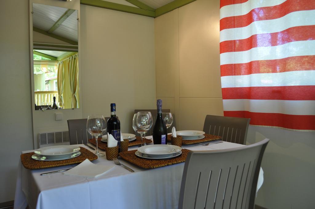 Camping Versilia Mare Hotell Lido di Camaiore Eksteriør bilde