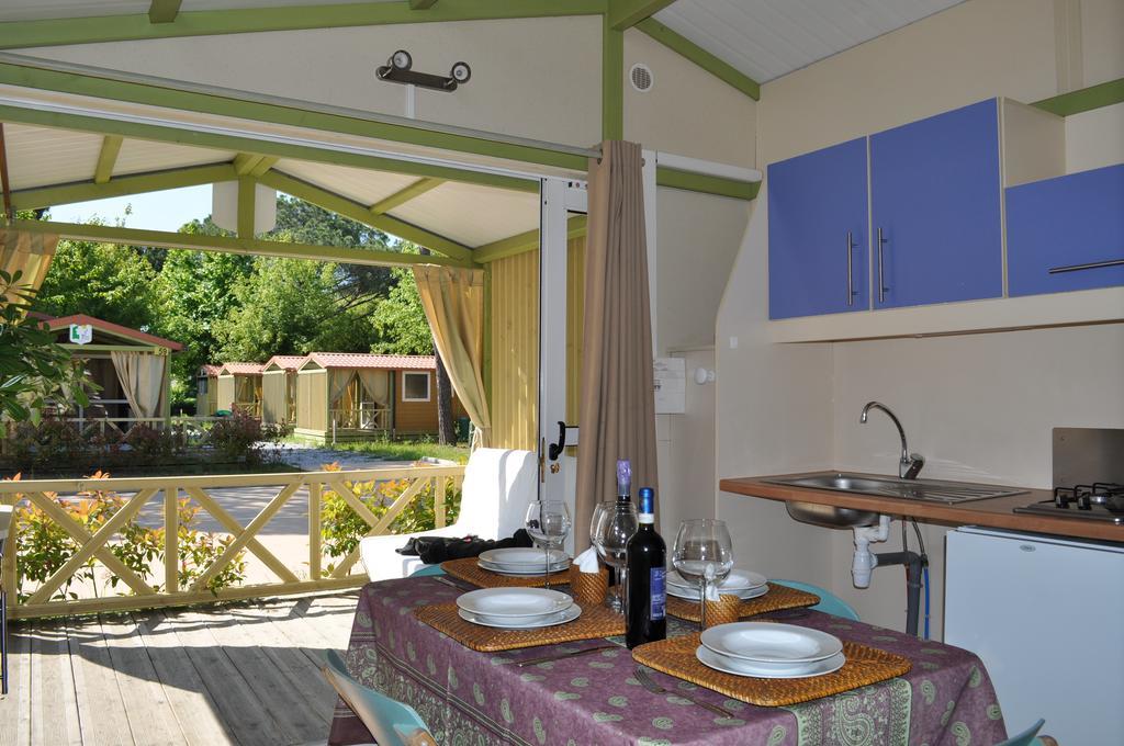 Camping Versilia Mare Hotell Lido di Camaiore Eksteriør bilde
